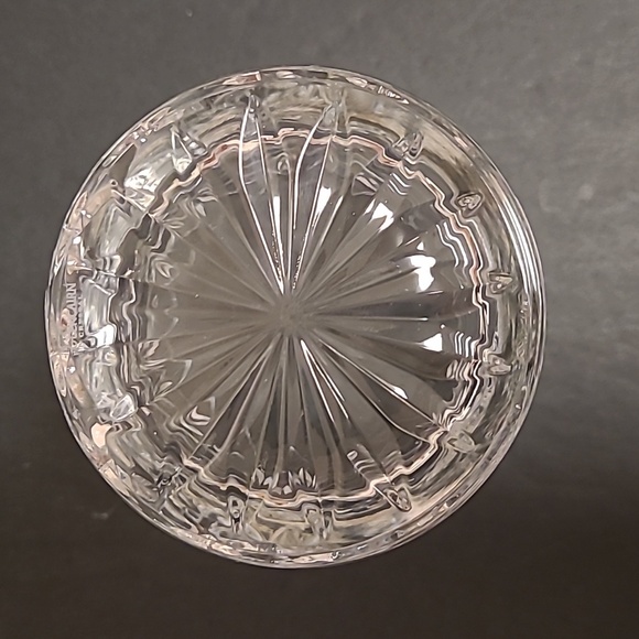 Signed Woodford WR Glencairn Crystal Whiskey Glass 8 oz. - Picture 12 of 16